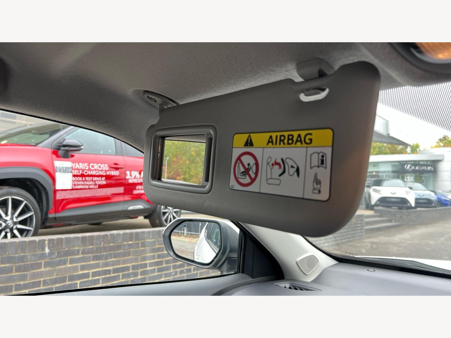 Used Toyota Yaris Cross 2024 for sale - 76456934: Photo 34