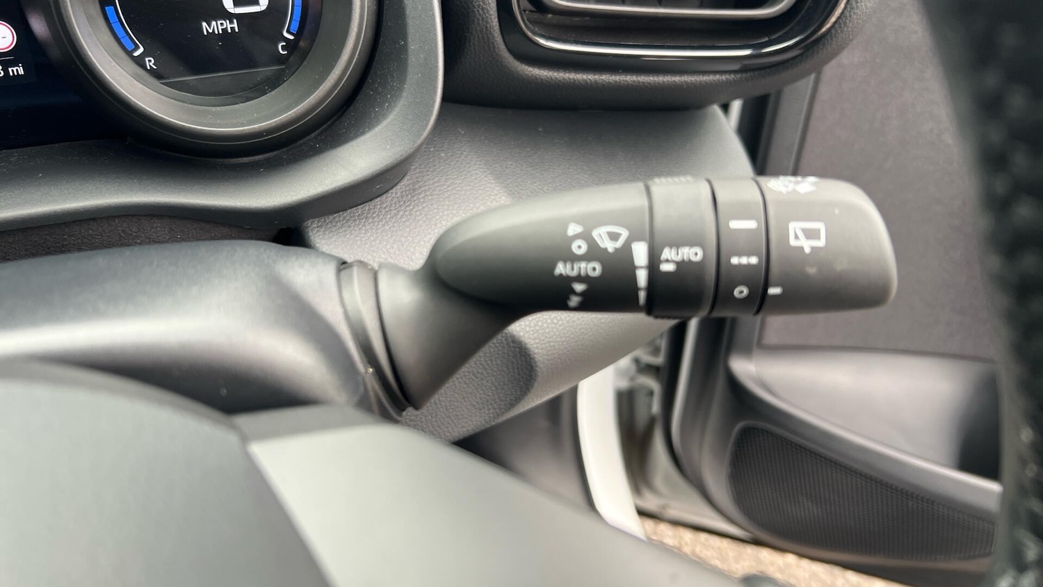 Used Toyota Yaris Cross 2024 for sale - 76456934: Photo 40