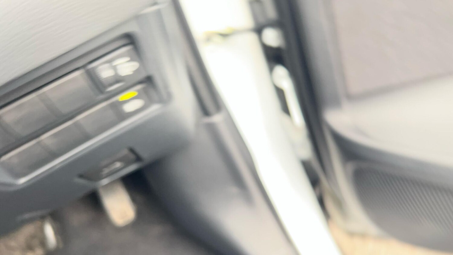 Used Toyota Yaris Cross 2024 for sale - 76456934: Photo 41