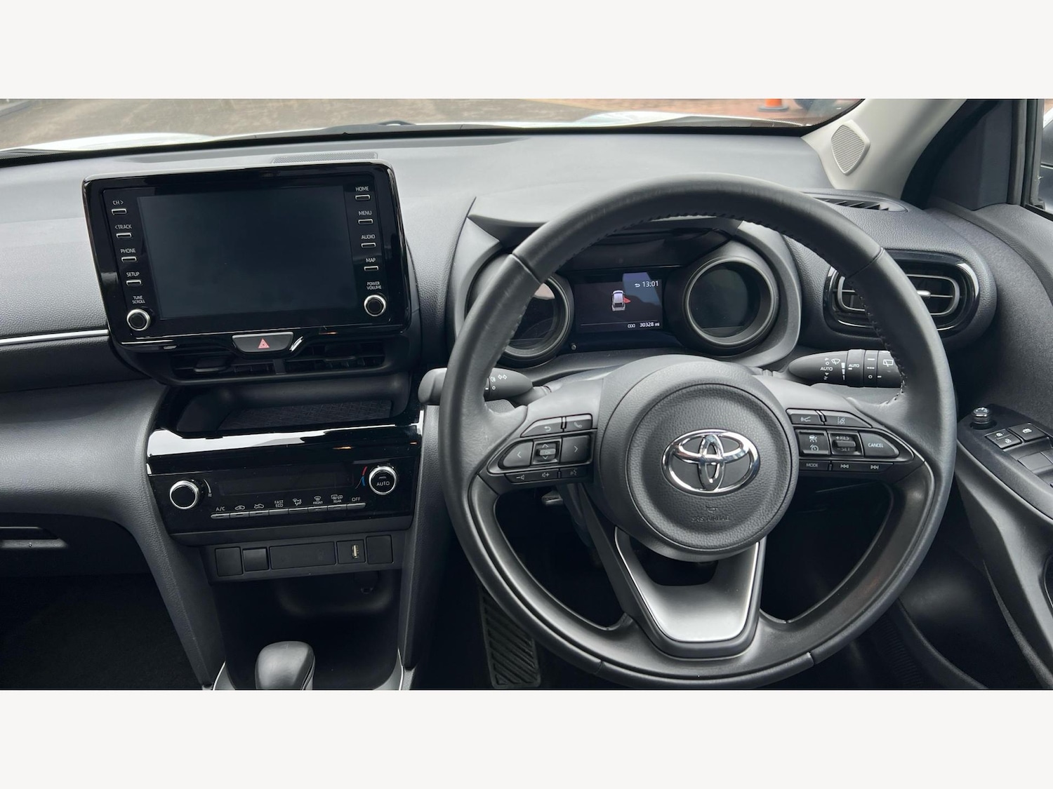 Used Toyota Yaris Cross 2024 for sale - 76456934: Photo 8