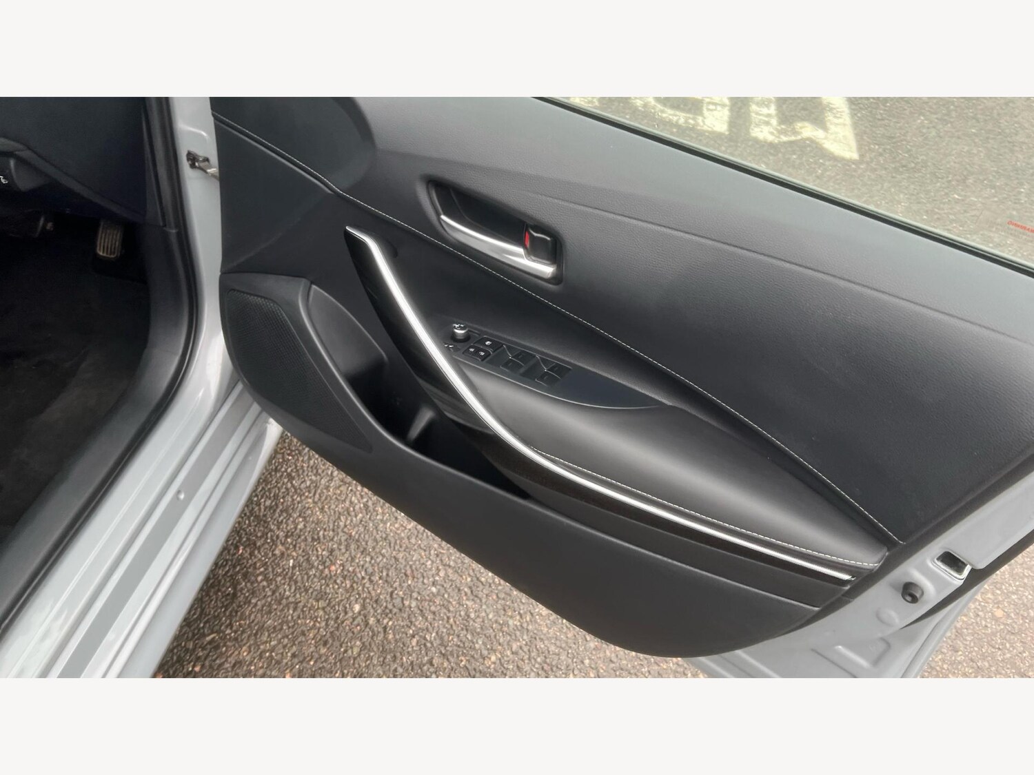 Used Toyota Corolla for sale - 77344052: Photo 30