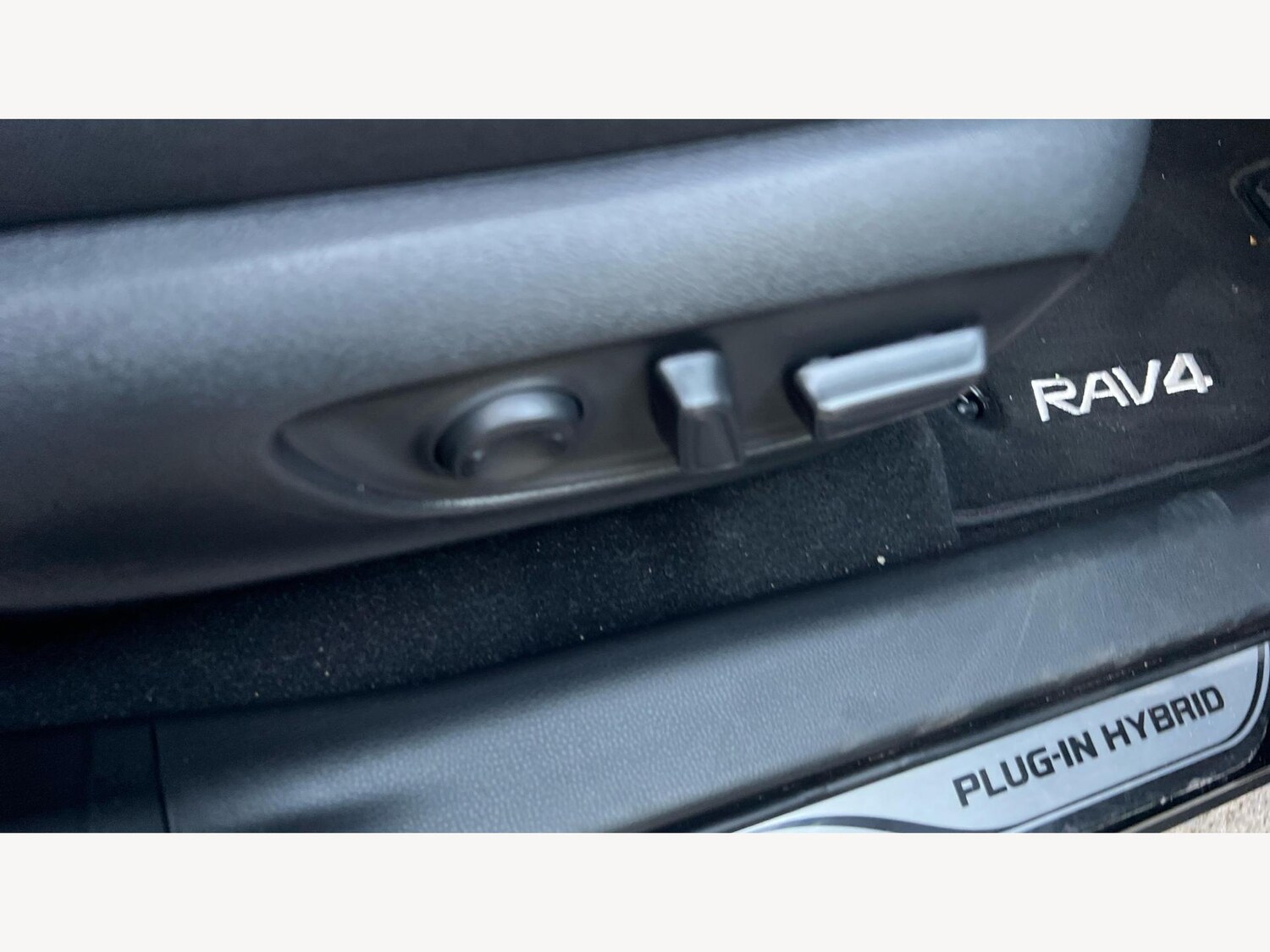 Used Toyota RAV4 2025 for sale - 76326624: Photo 32