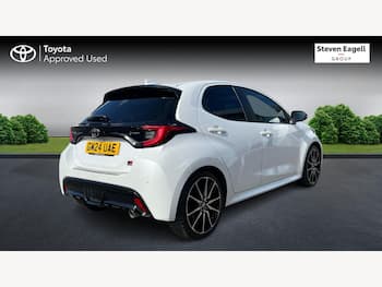 Used Toyota Yaris 2024 for sale - 79725902: Photo