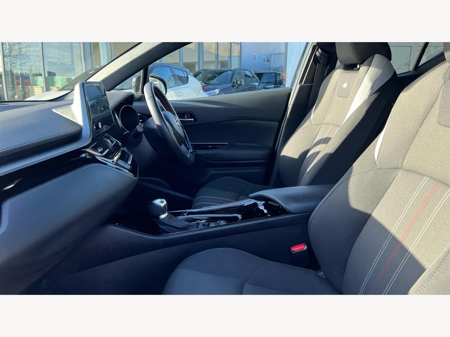 Used Toyota C-HR 2023 for sale - 77468337: Photo 12