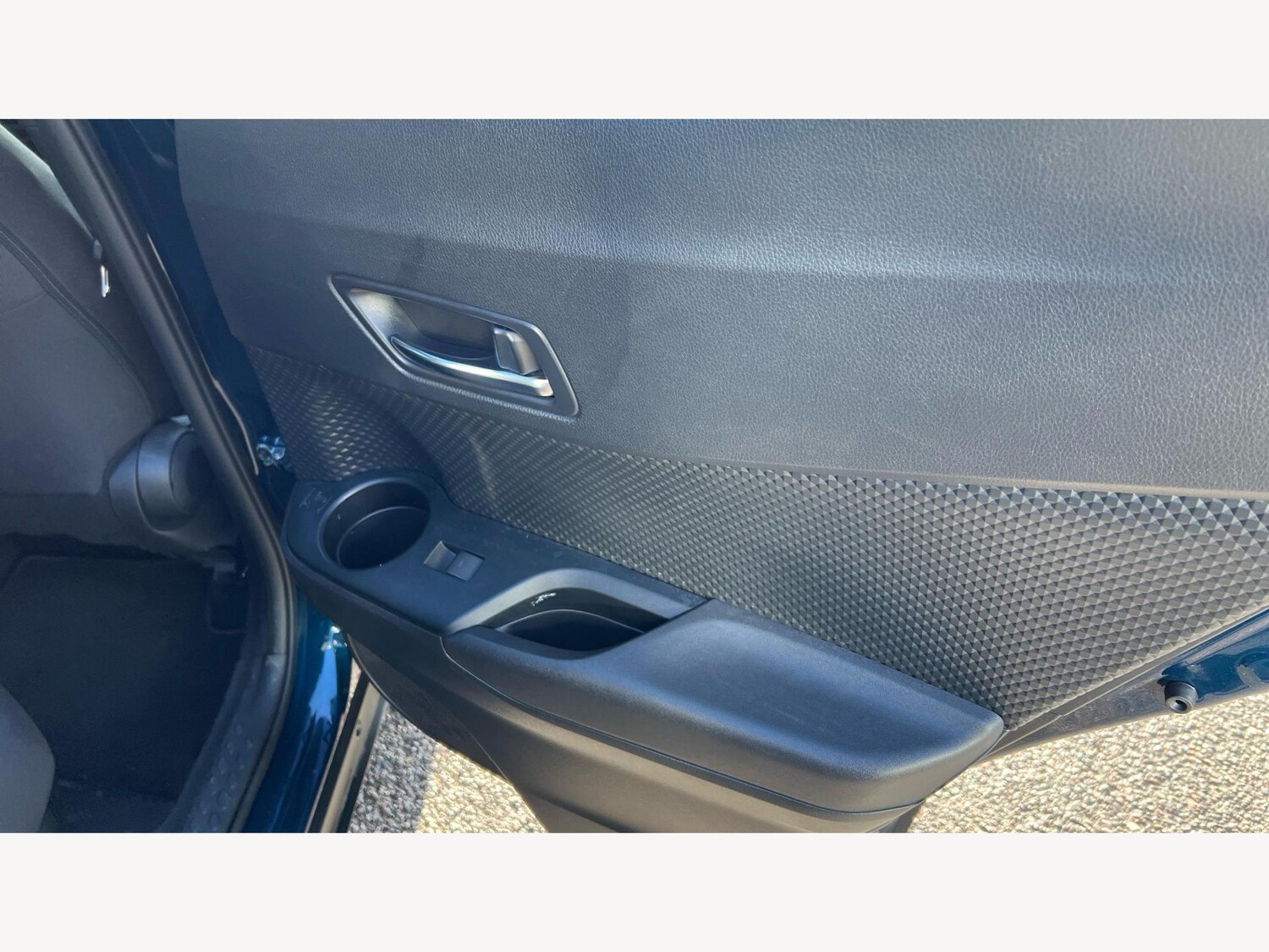 Used Toyota C-HR 2023 for sale - 77468337: Photo 31