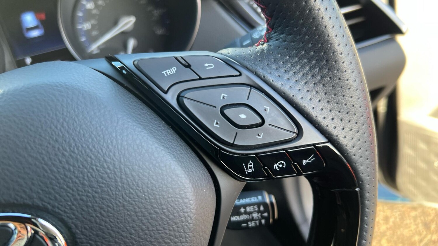 Used Toyota C-HR 2023 for sale - 77468337: Photo 37