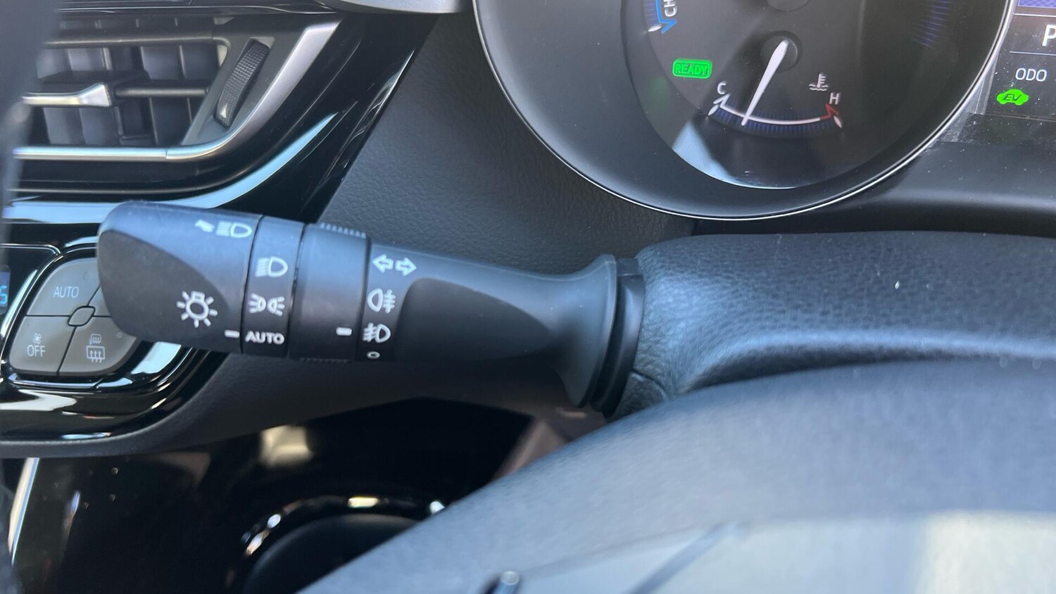 Used Toyota C-HR 2023 for sale - 77468337: Photo 39