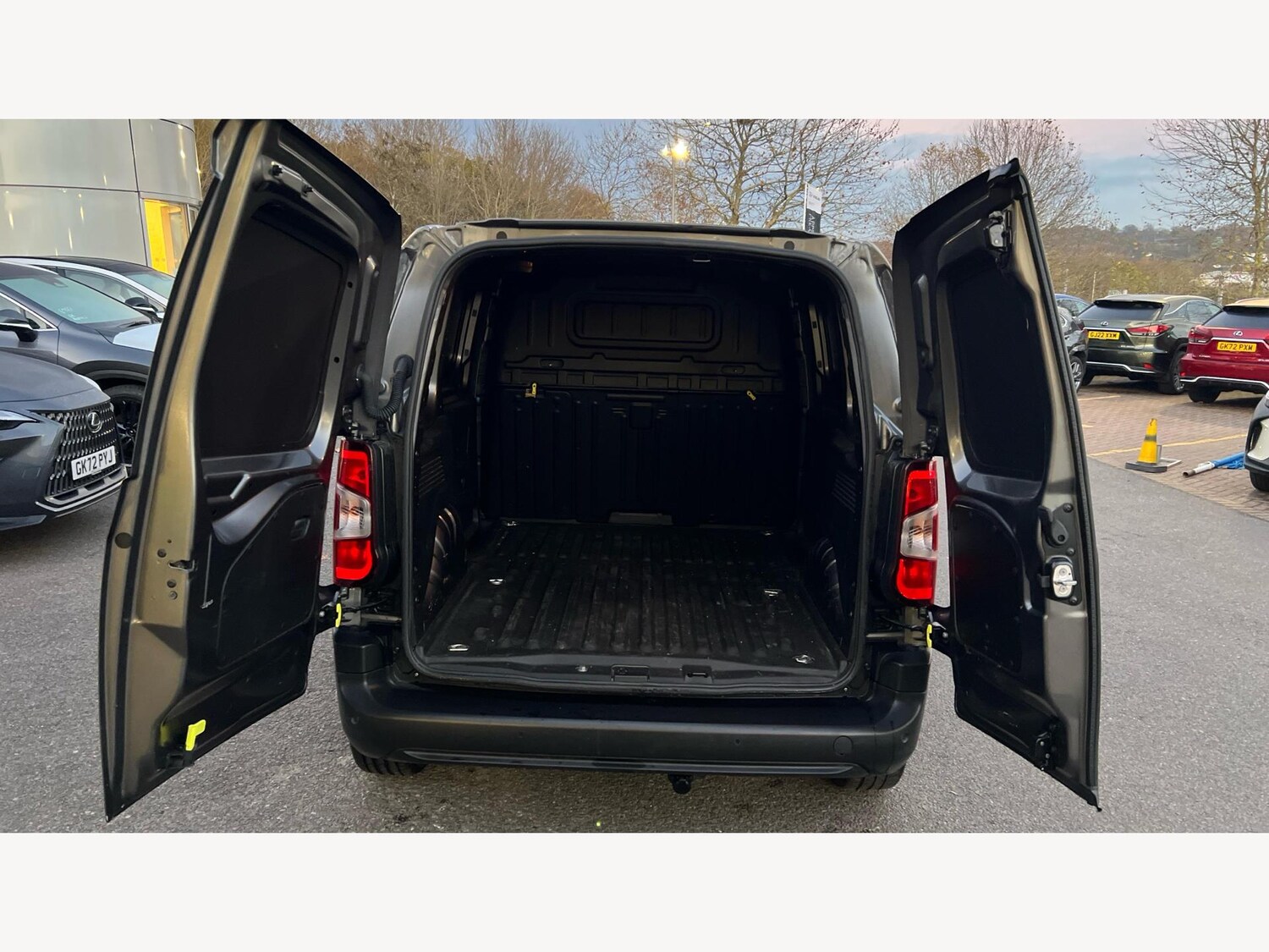 Used Toyota ProAce 2023 for sale - 76964470: Photo 16