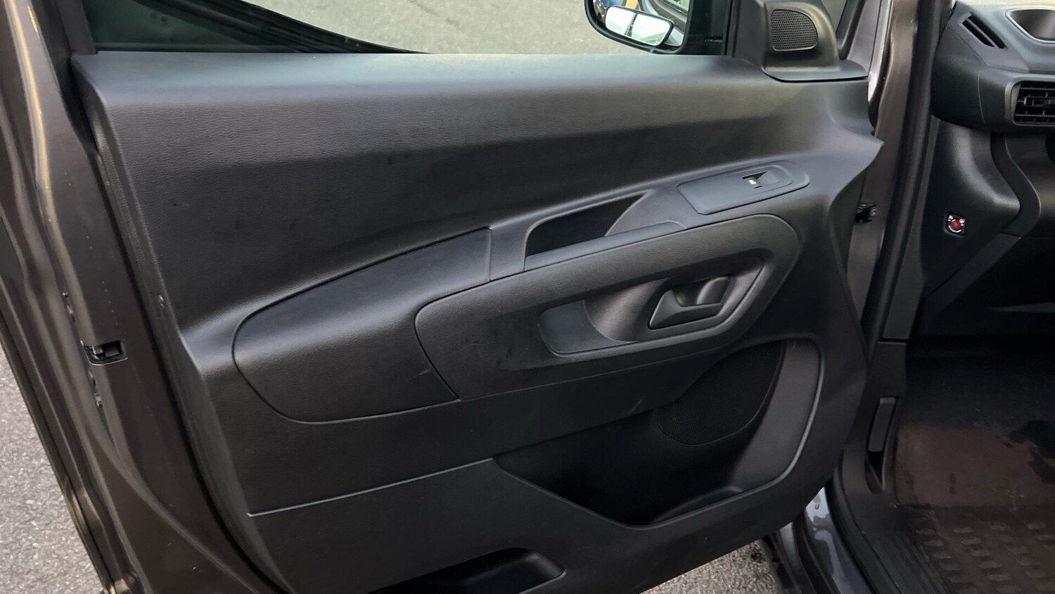 Used Toyota ProAce 2023 for sale - 76964470: Photo 34