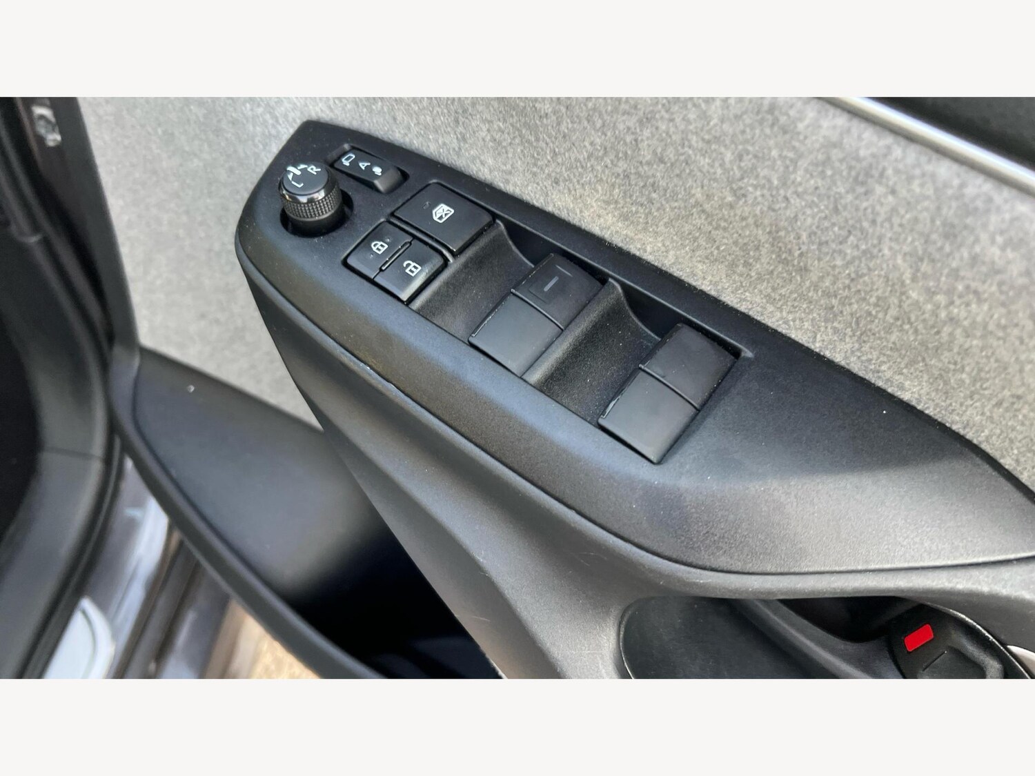 Used Toyota Yaris 2021 for sale - 76247285: Photo 29