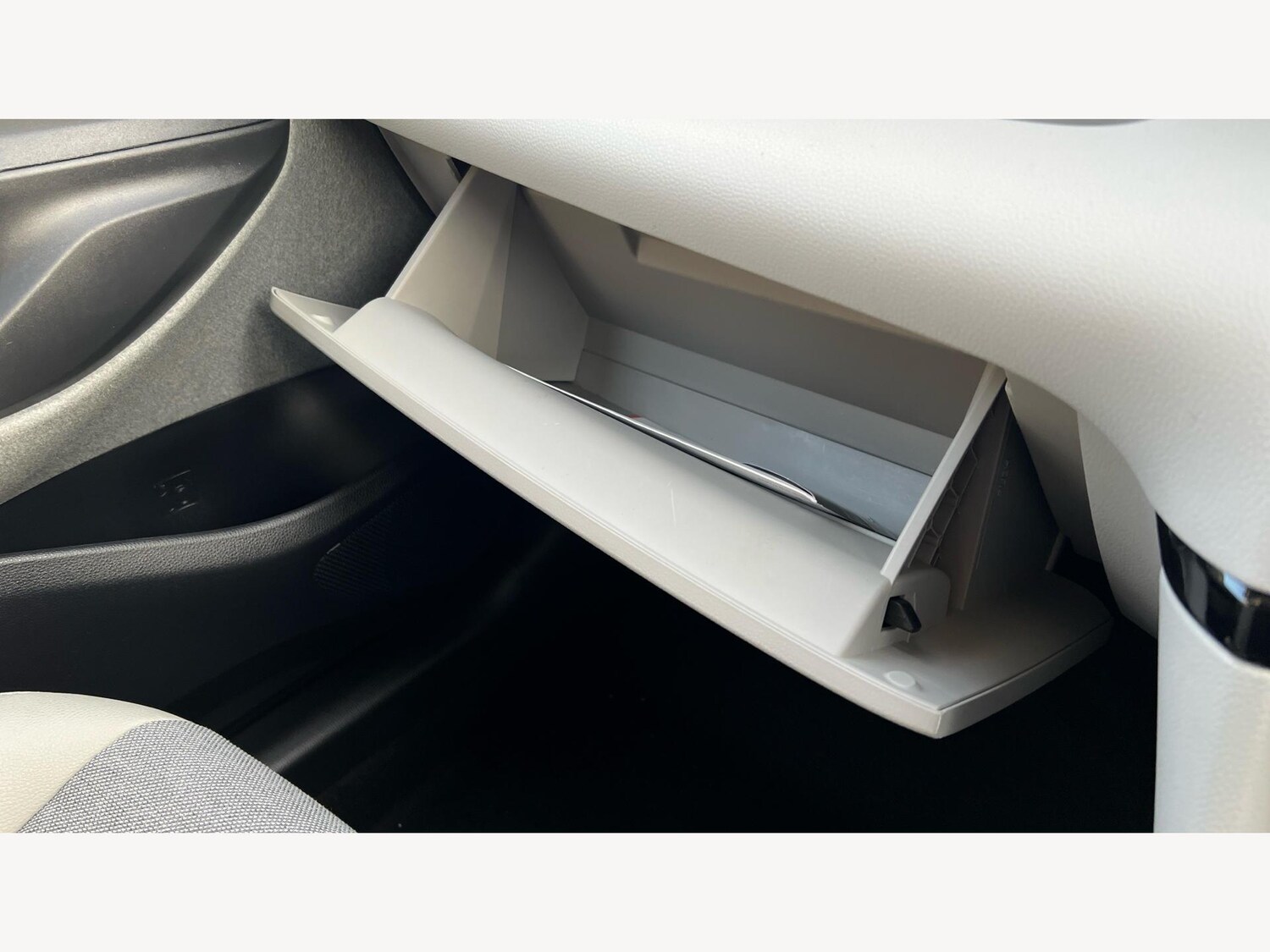 Used Toyota Yaris 2021 for sale - 76247285: Photo 34
