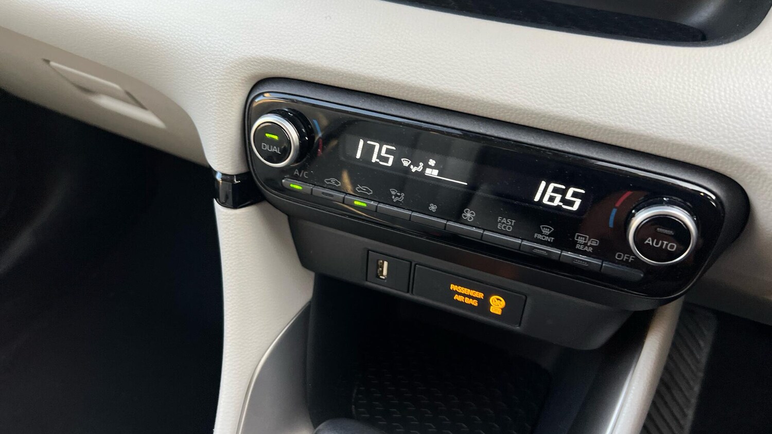 Used Toyota Yaris 2021 for sale - 76247285: Photo 36