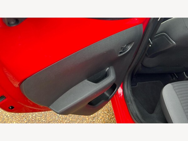 Used Toyota AYGO 2019 for sale - 76295141: Photo 32