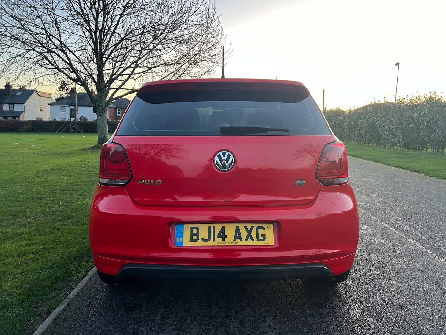 Used Volkswagen Polo 2014 for sale - 76702523: Photo 8