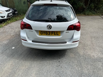 Used Vauxhall Astra 2013 for sale - 75352757: Photo