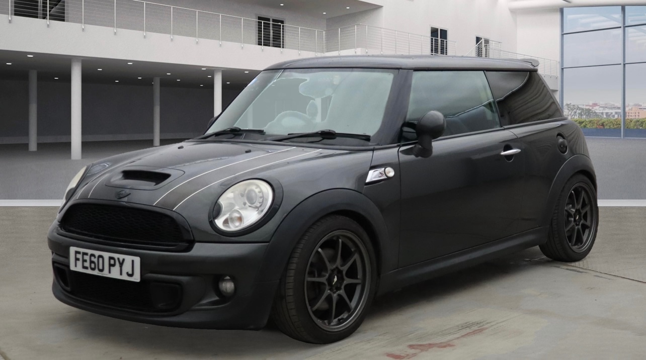 Used MINI Hatch 2010 for sale - 77110170: Photo 2