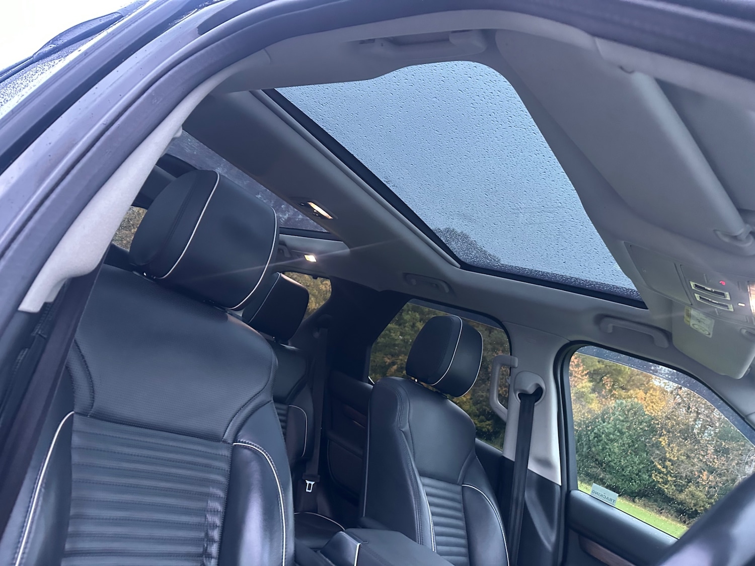 Used Land Rover Discovery 2019 for sale - 76460938: Photo 11