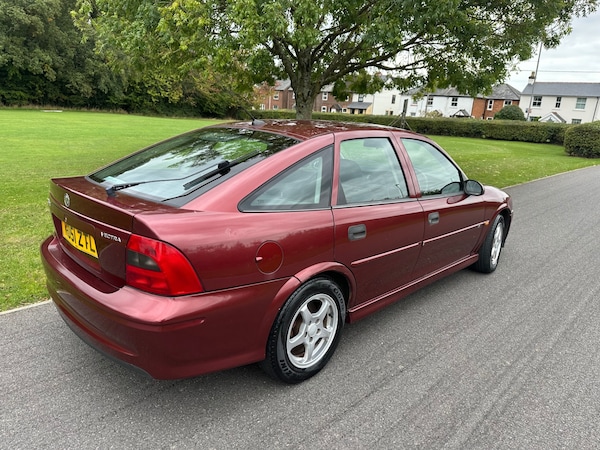 Used Vauxhall Vectra 2002 for sale - 76109932: Photo 7