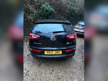 2012 (12) - 1.6 GDi 1 5dr new clutch and full service