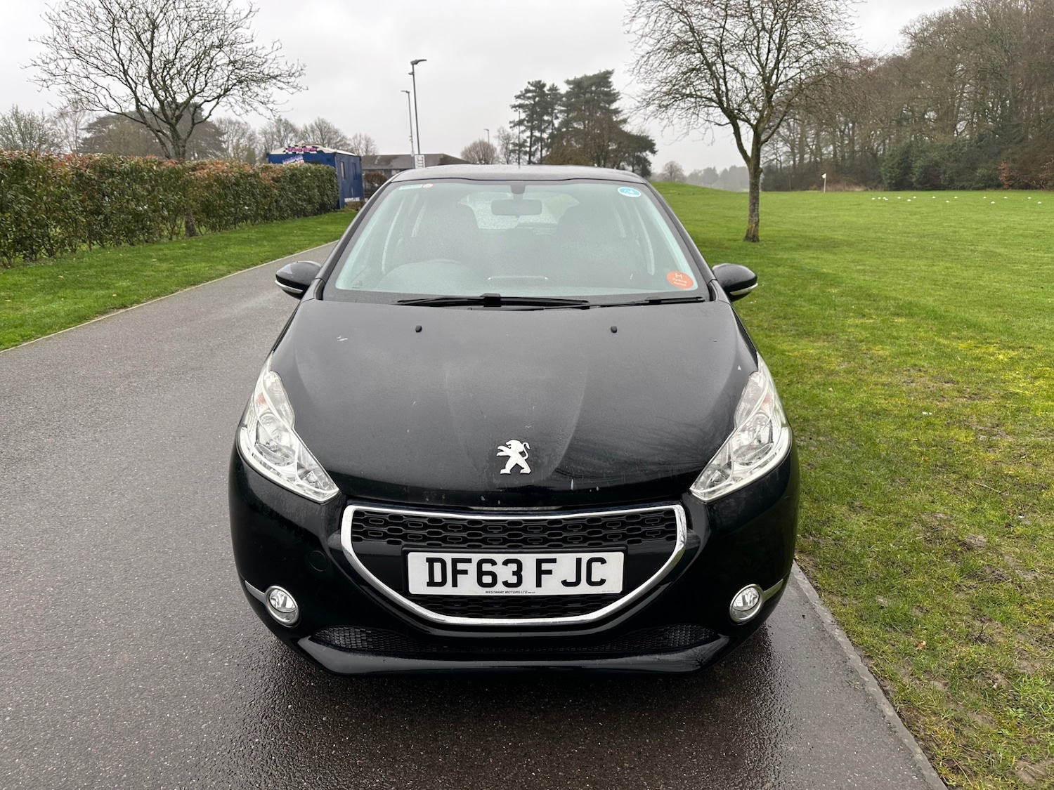 Used Peugeot 208 2013 for sale - 77627190: Photo 2