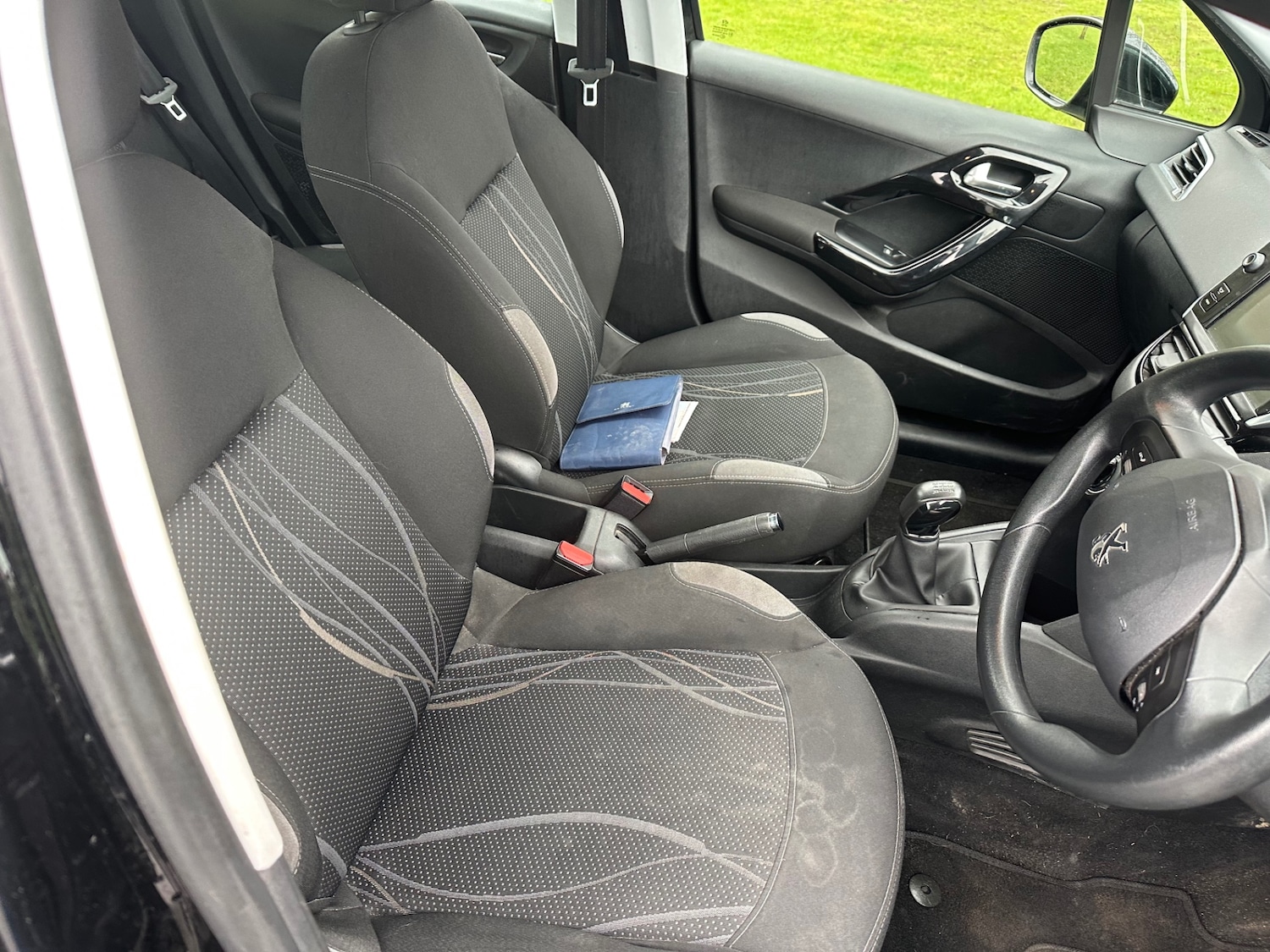 Used Peugeot 208 2013 for sale - 77627190: Photo 7