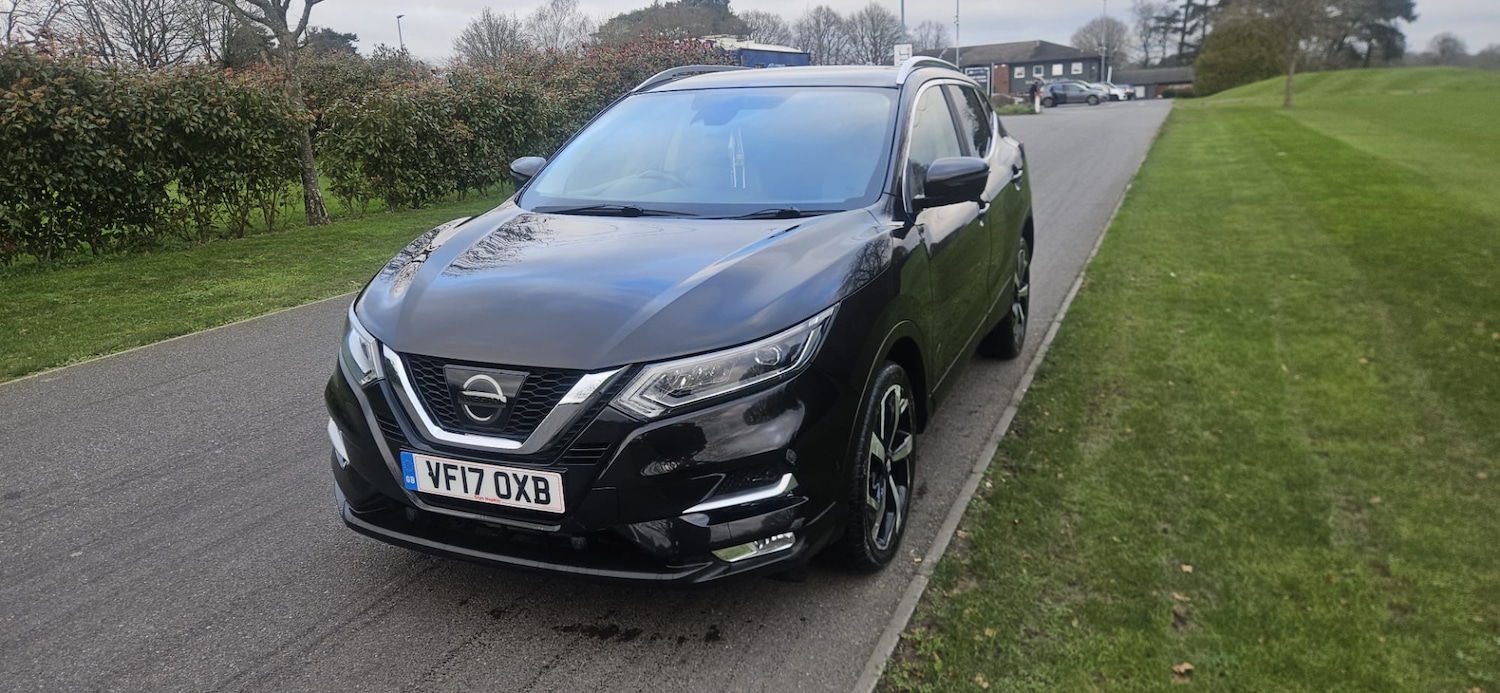 Used Nissan Qashqai 2017 for sale - 77075335: Photo 2