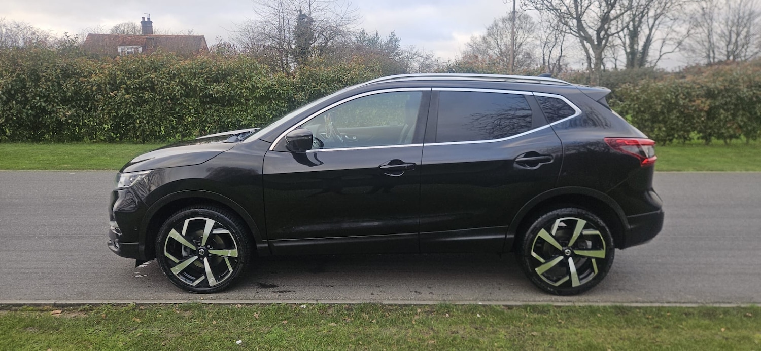 Used Nissan Qashqai 2017 for sale - 77075335: Photo 9