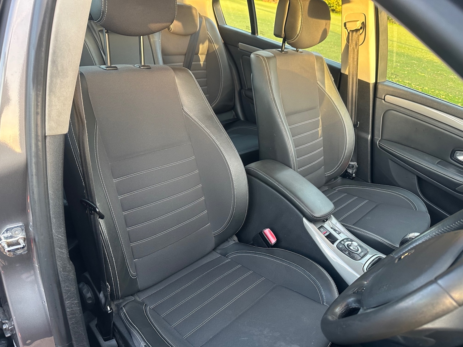 Used Renault Laguna 2011 for sale - 76460933: Photo 8