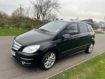 Used Mercedes-Benz B Class 2009 for sale - 77898857: Photo