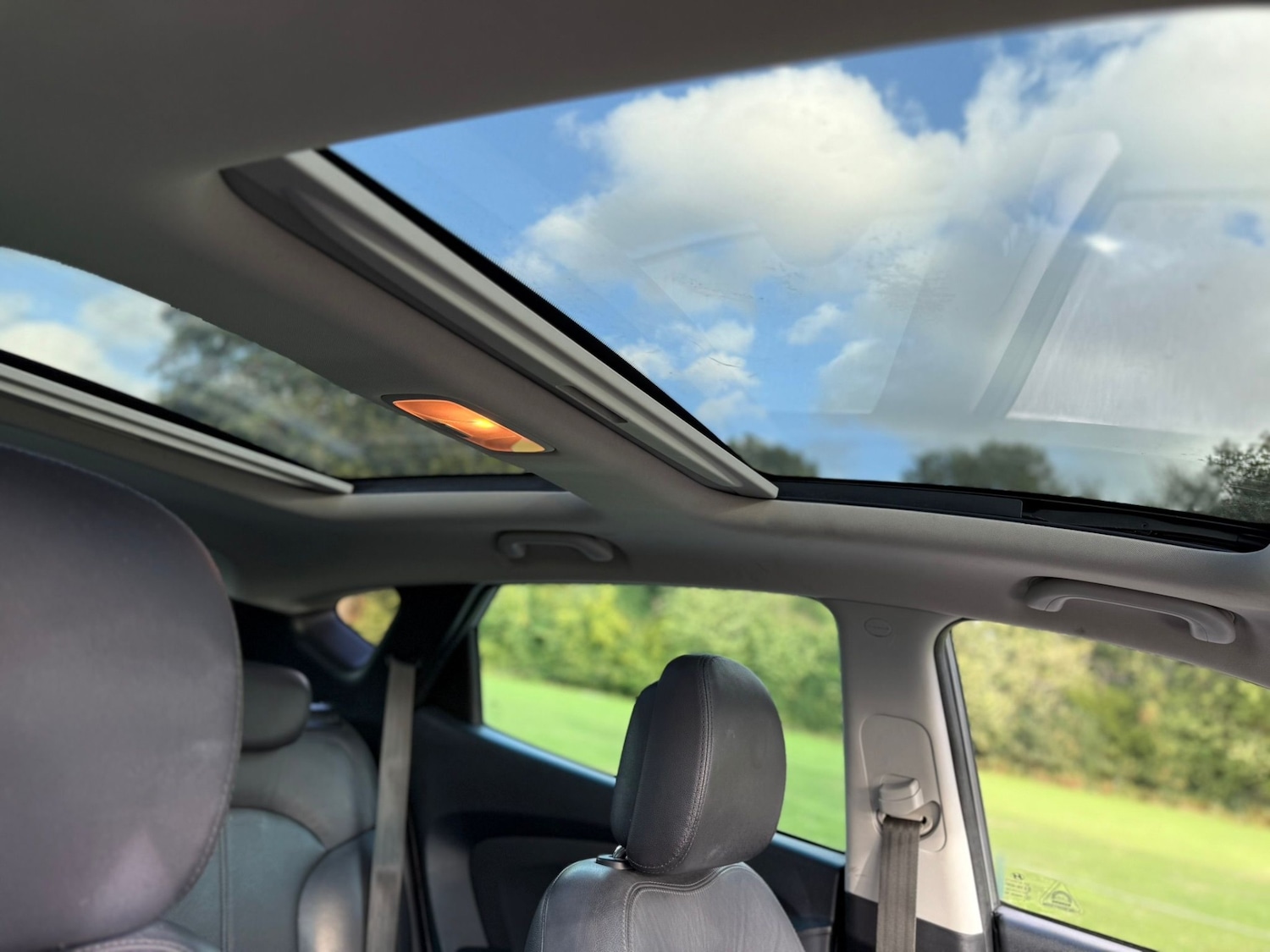 Used Hyundai Ix35 2011 for sale - 76702525: Photo 13