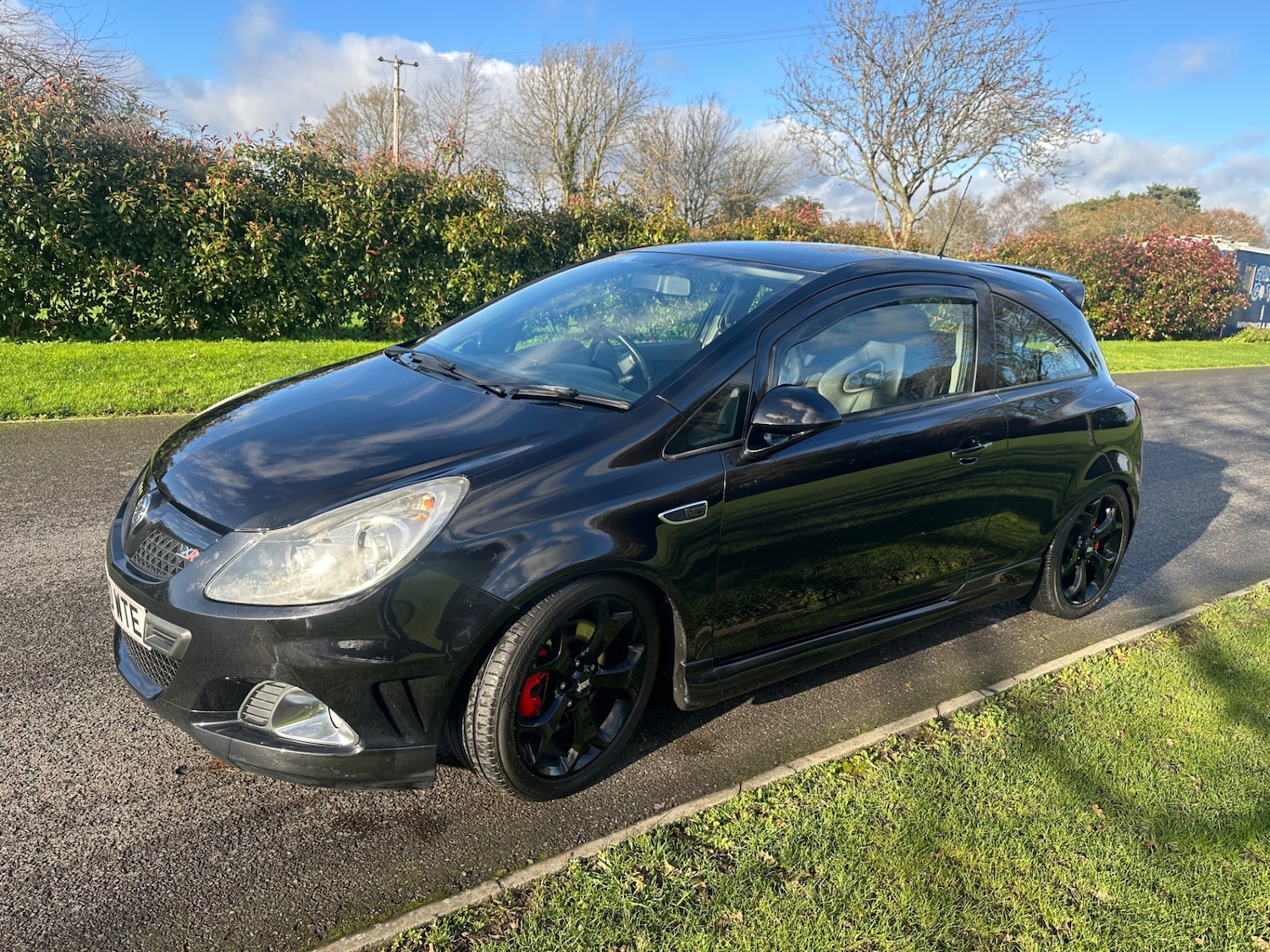 Used Vauxhall Corsa 2010 for sale - 76702517: Photo 2