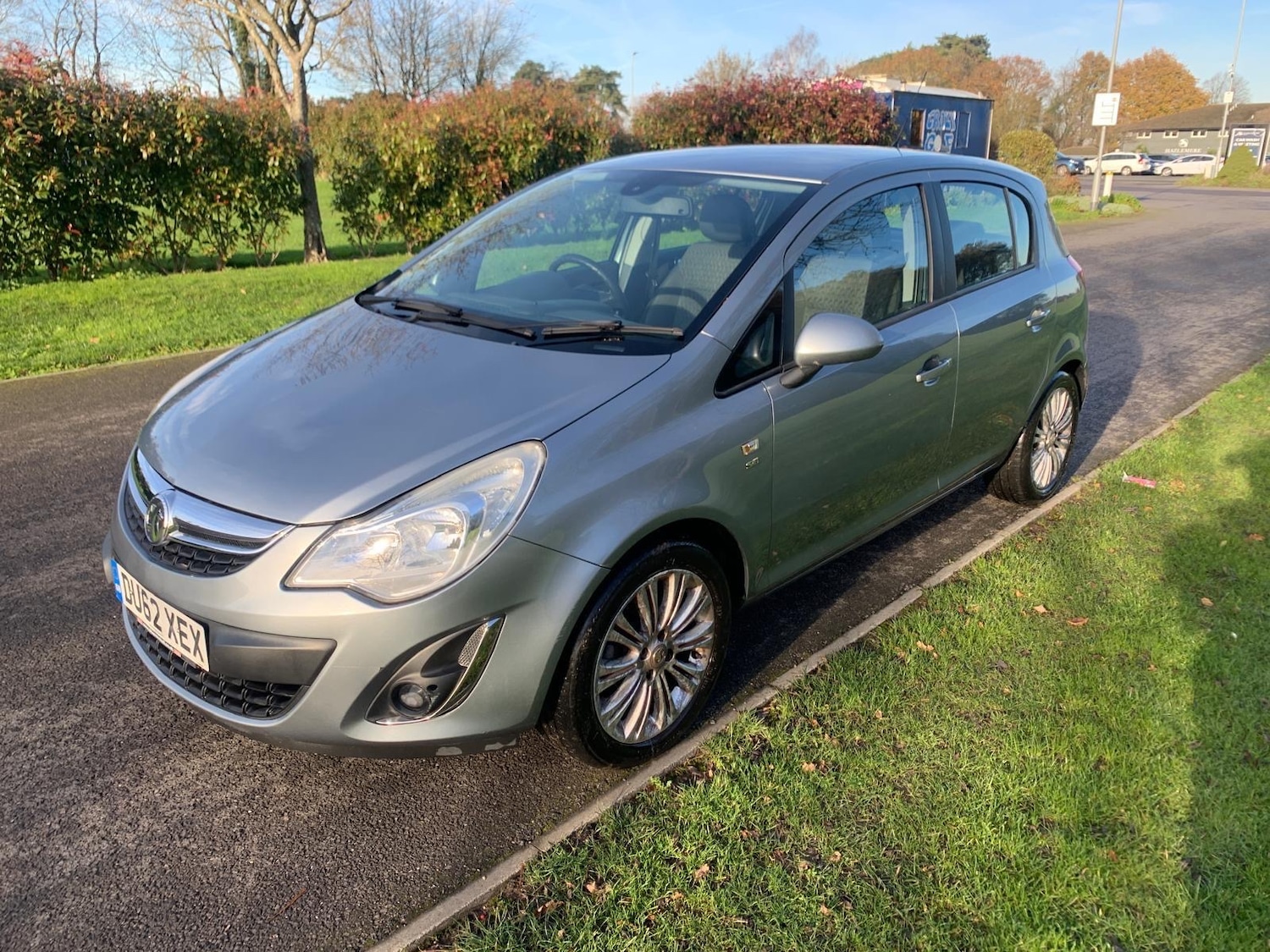 Used Vauxhall Corsa 2012 for sale - 77627193: Photo 2