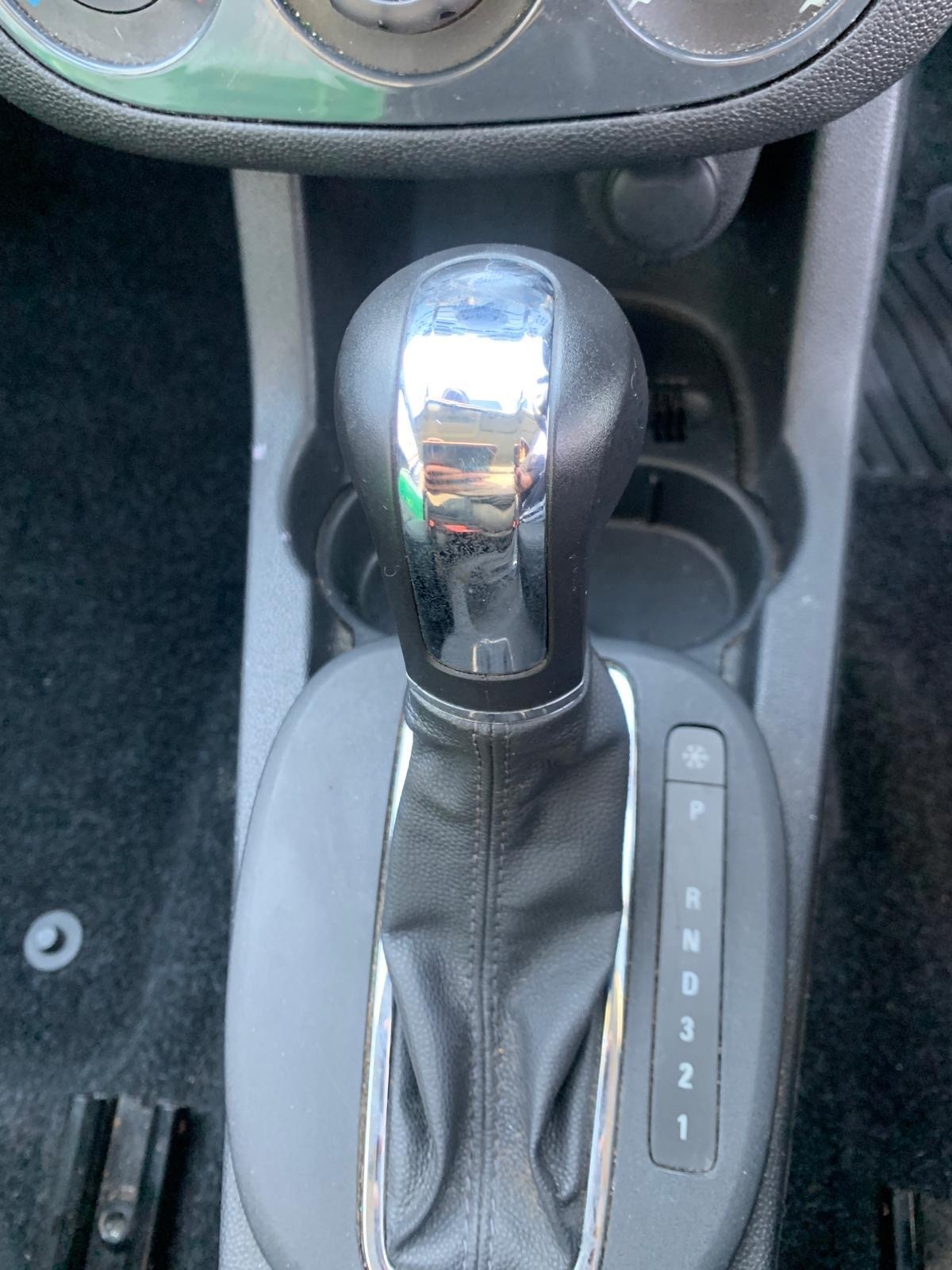 Used Vauxhall Corsa 2012 for sale - 77627193: Photo 3