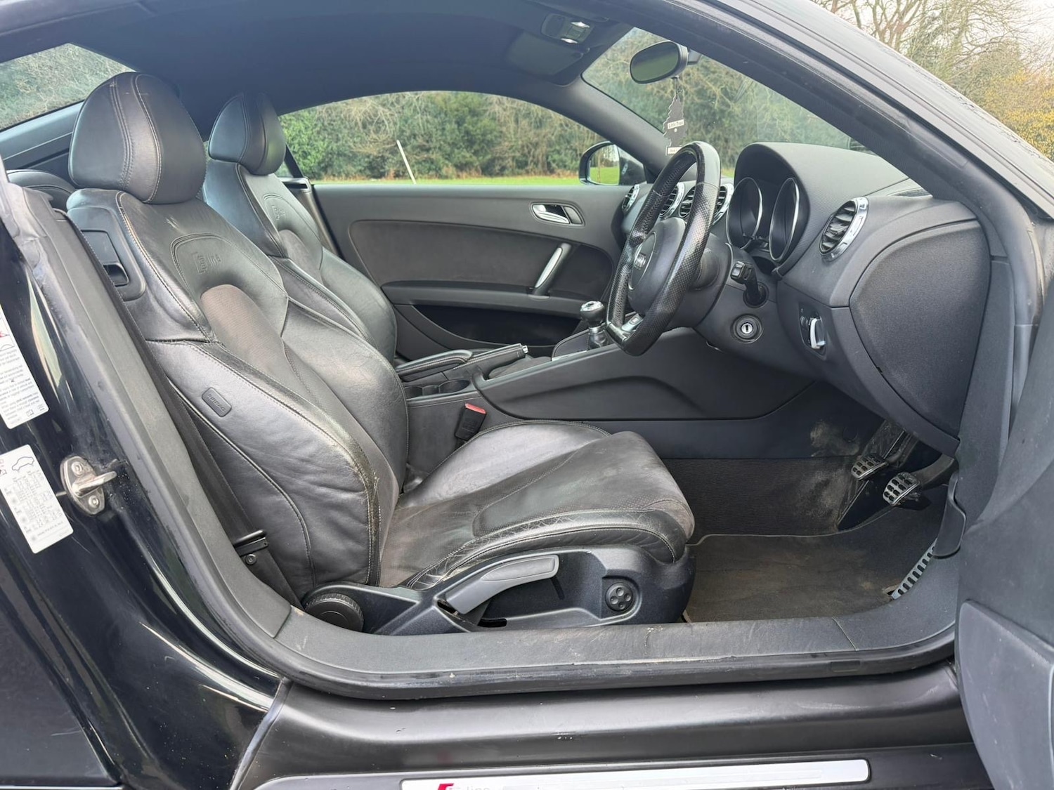 Used Audi TT 2011 for sale - 77567573: Photo 10