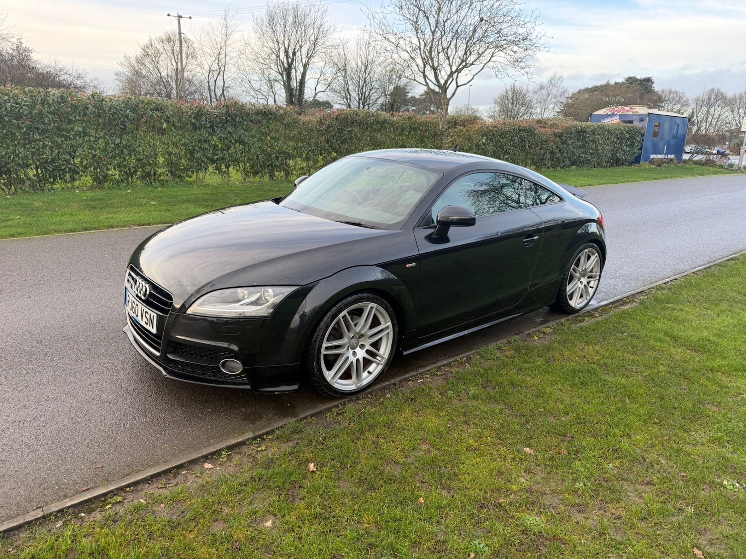 Used Audi TT 2011 for sale - 77567573: Photo 2