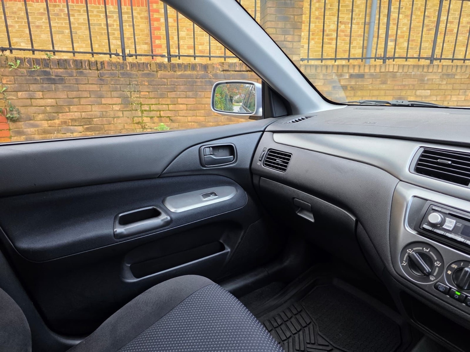 Used Mitsubishi Lancer 2007 for sale - 76611201: Photo 11