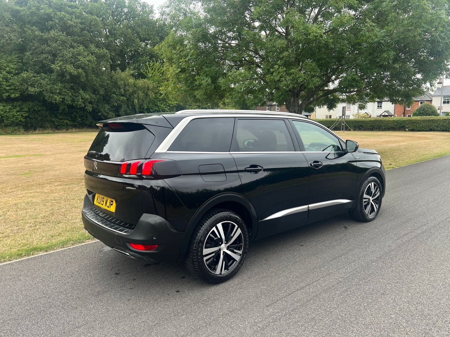 Used Peugeot 5008 2019 for sale - 76460930: Photo 2