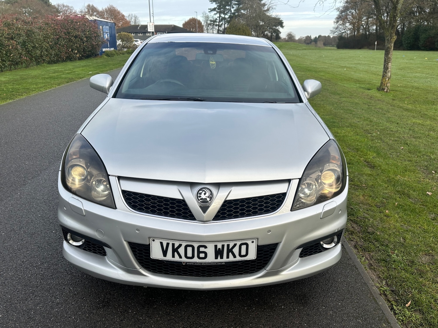 Used Vauxhall Vectra 2006 for sale - 76888382: Photo 2