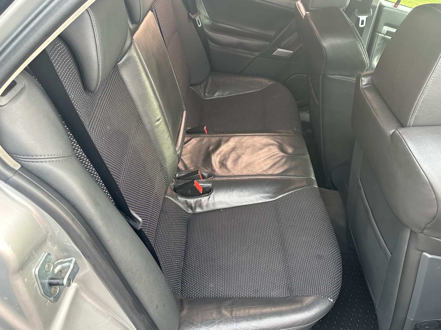 Used Vauxhall Vectra 2006 for sale - 76888382: Photo 9