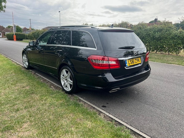 Used Mercedes-Benz E Class 2011 for sale - 75544979: Photo 7