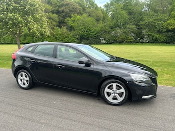 Used Volvo V40 2013 for sale - 78539897: Photo