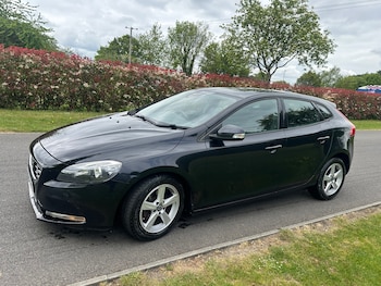 Used Volvo V40 2013 for sale - 78539897: Photo
