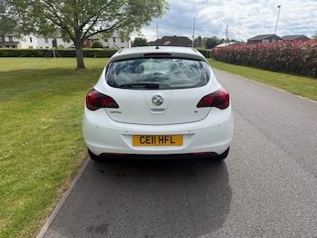 Used Vauxhall Astra 2011 for sale - 78603129: Photo