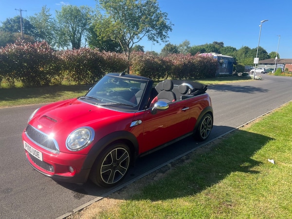 Used MINI Convertible 2010 for sale - 74714520: Photo 9
