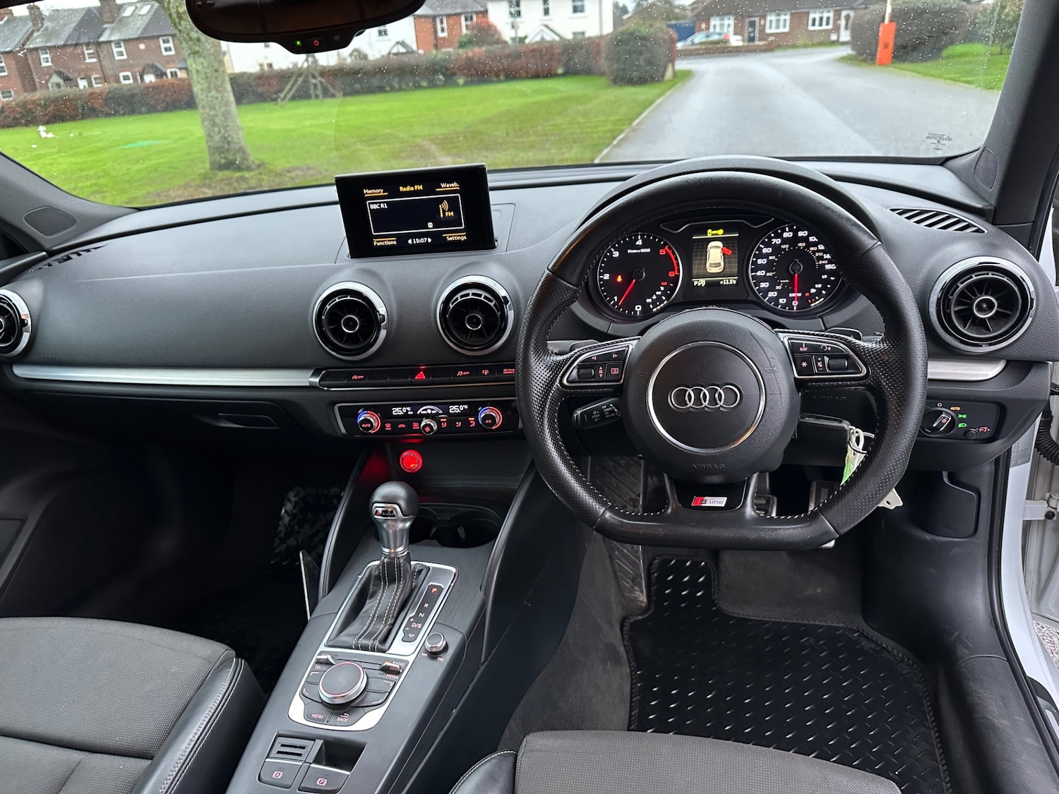 Used Audi A3 2015 for sale - 76888508: Photo 8