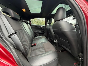 Used Alfa Romeo Giulietta 2011 for sale - 77567570: Photo