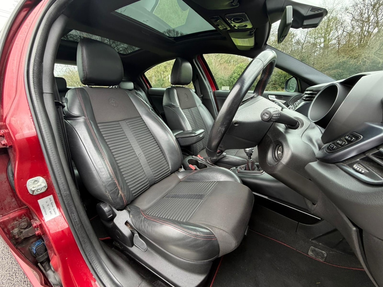 Used Alfa Romeo Giulietta 2011 for sale - 77567570: Photo 4