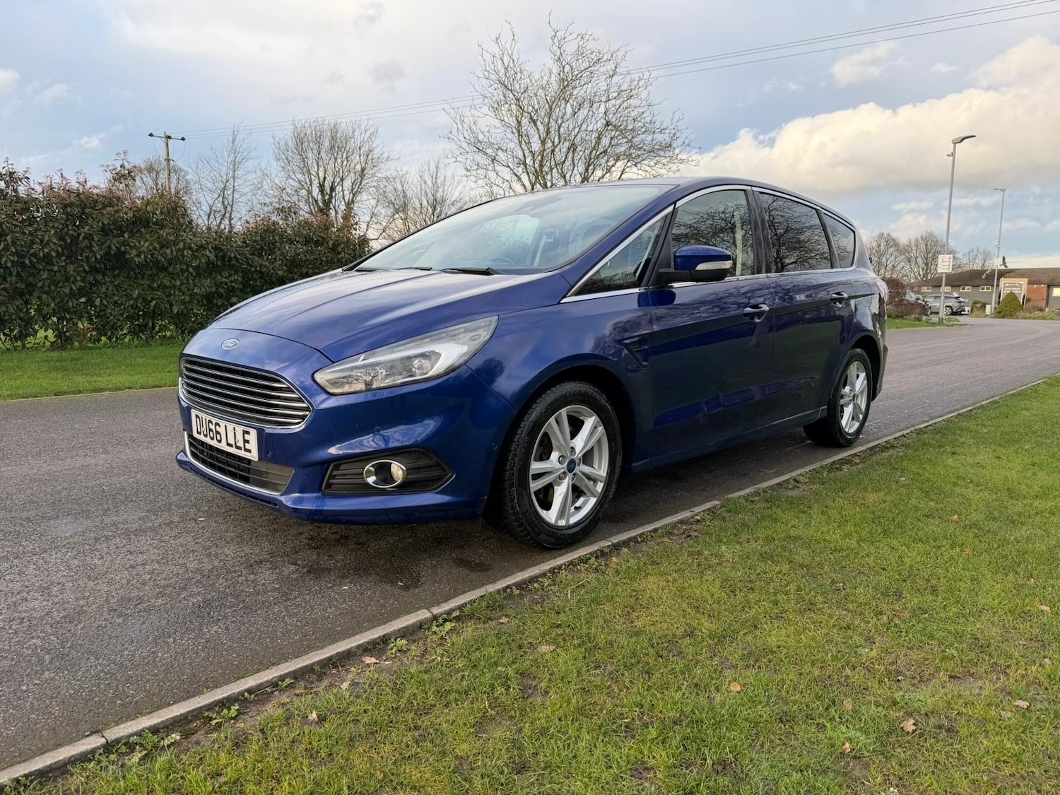 Used Ford S-Max 2016 for sale - 77350426: Photo 3