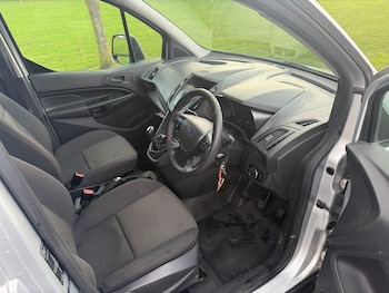 Used Ford Transit Connect 2017 for sale - 77001169: Photo