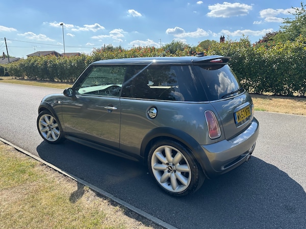 Used MINI Hatch 2002 for sale - 76110232: Photo 4